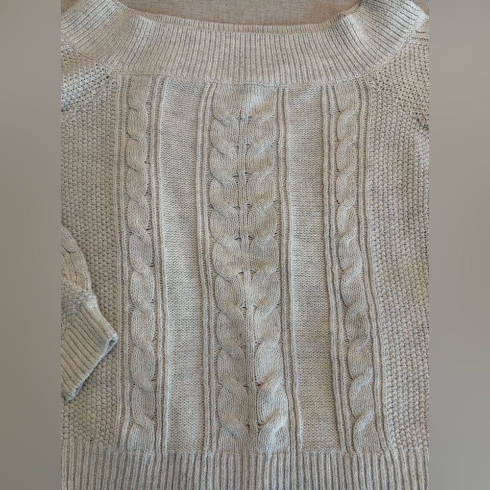 ABERCROMBIE AND FITCH off the shoulder cable knit sweater -XL - Picture 3 of 6